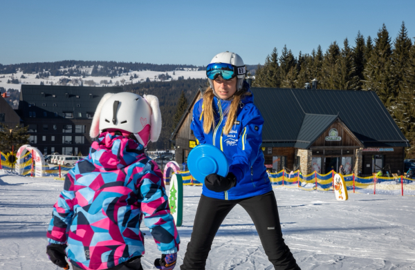 Už tento víkend otevíráme dětský park a lyžařskou školu!
